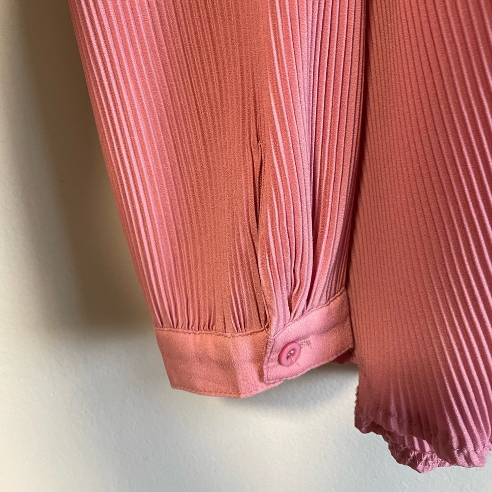Pretty Little Things Plus Dusty Pink Plisse Button Front Oversized Shirt & Pants - Picture 10 of 15
